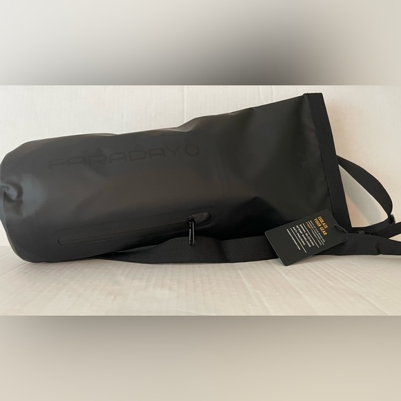 Faraday O Dry 5L Bag Sling Pack – Stealth Black - Picture 4 of 7
